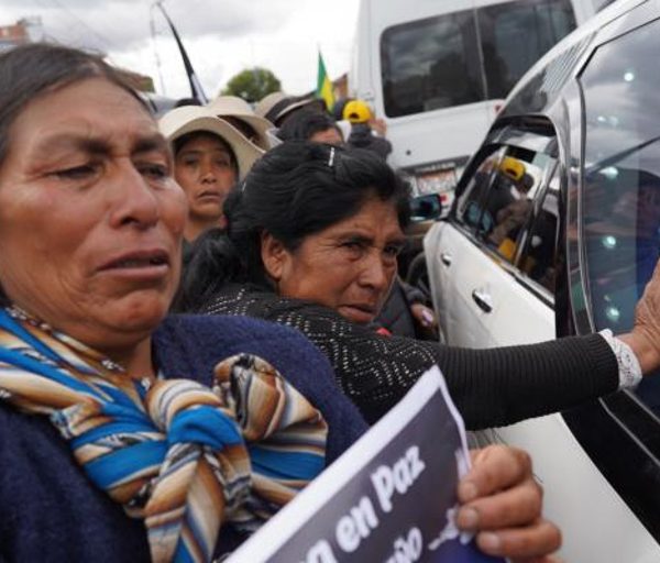 Boluarte, obligada a remodelar el Gobierno tras relevar al titular del Interior por la oleada de muertos en Puno